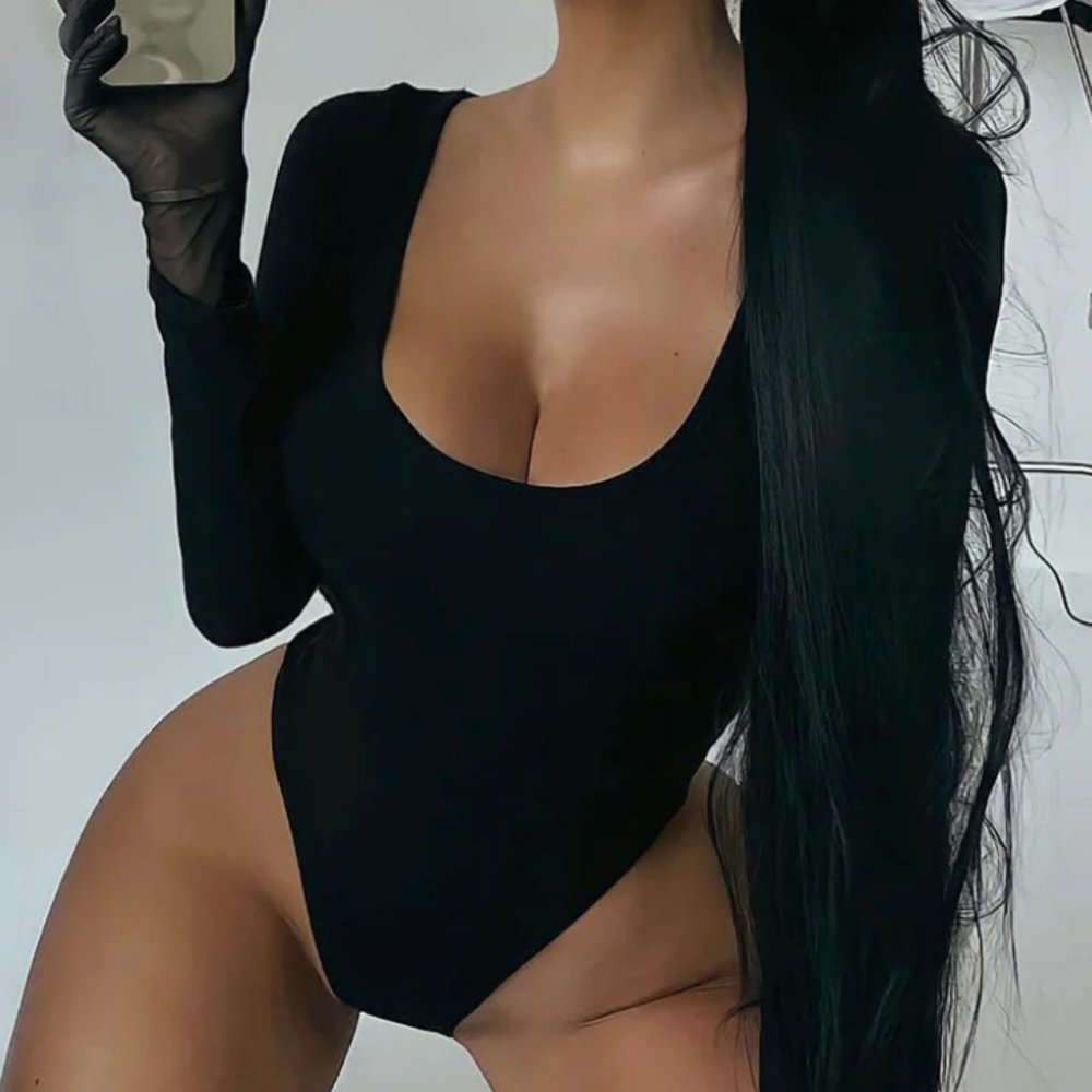 FASHION NOVA - Anything But Square Long Sleeve Bodysuit - Black - Size M